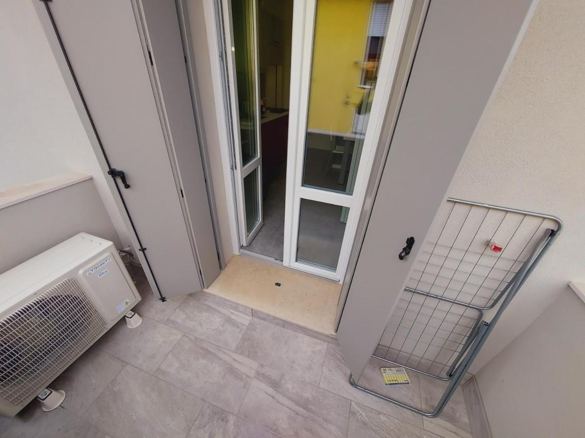 Residenza Delizia Camere & Appartamenti "Residenze Del Cuore" Verona Exterior photo